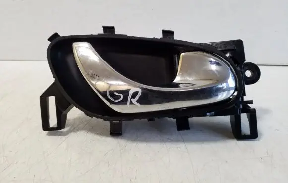 Nissan X-Trail T32 Rear door interior handle