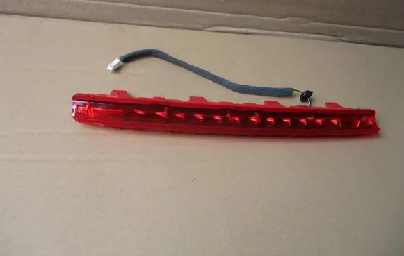 KIA Sportage Third/center stoplight 92700-R2000