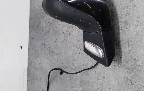 Front door electric wing mirror