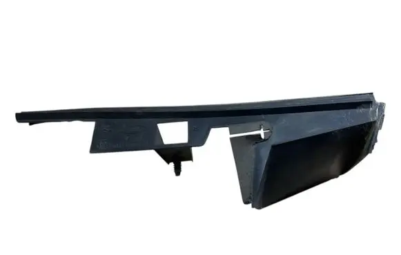 Ford Focus Air flow deflector 2M518B407AB D2L4A