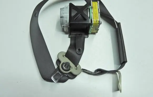 Toyota Urban Cruiser (XP110) Front seatbelt TK-AF2-EF755-P 11302009