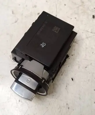 Volkswagen PASSAT B6 Ignition lock 3C0905843Q 33303301 12401801553083