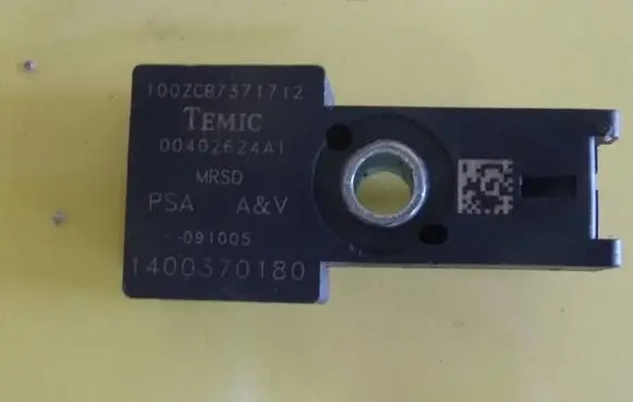 Citroen C2 Airbag deployment crash/impact sensor 1400370180 00402624A1