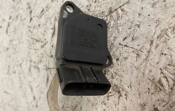 Toyota Corolla E120 E130 Mass air flow meter
