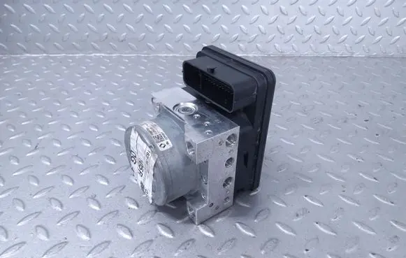 Dacia Sandero III ABS Pump 476604105R
