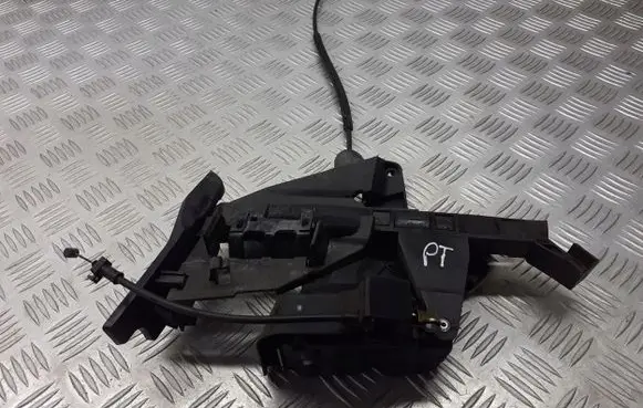 Ford Focus C-MAX Rear door lock R26412BK