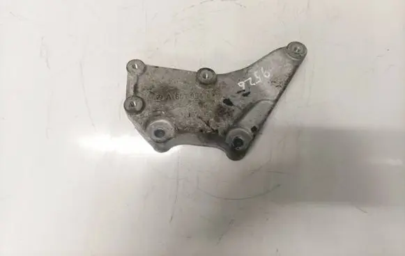 Mercedes-Benz C W204 Engine mounting bracket a6510940039