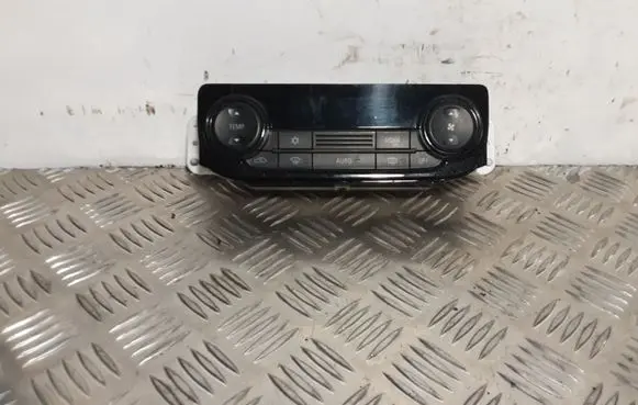 Mitsubishi Outlander Climate control unit 7820A470XA