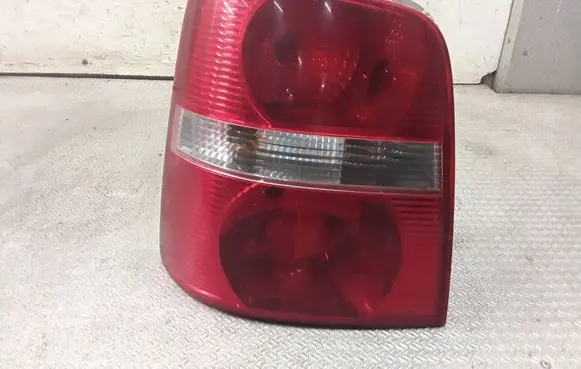 Volkswagen Touran I Rear/tail lights 1T0945095C