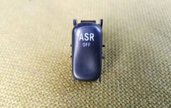 Traction control (ASR) switch