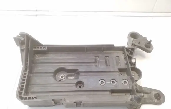 Volkswagen Golf VII Battery tray 5Q0915321H