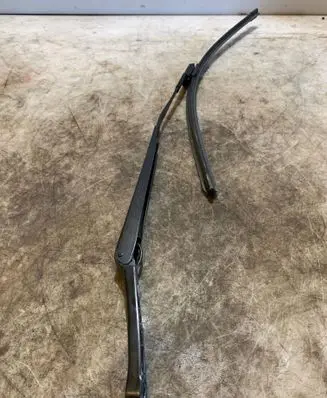Opel Astra J Front wiper blade arm 3392125738 97036203 13289887