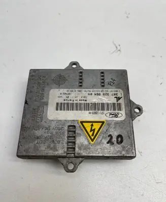Ford Mondeo Mk III Xenon control unit/module 1S7112B655AA 1307329064 19FM0910