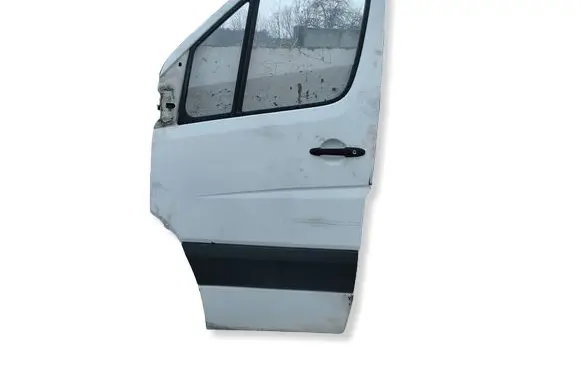 Mercedes-Benz Sprinter W906 Front door 