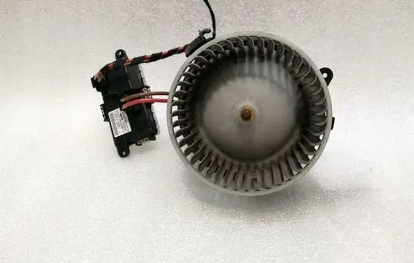 Mercedes-Benz E W212 Heater fan/blower A2128200808