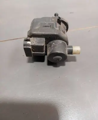 Audi A6 S6 C5 4B Headlight level adjustment motor 7700420737