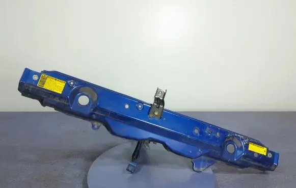 Toyota Prius (NHW20) Front bodywork piece 