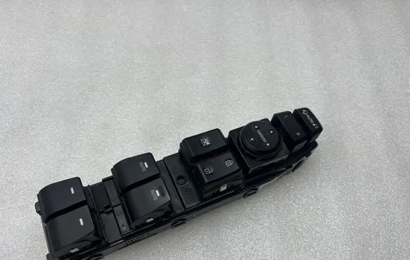 Hyundai Ioniq Electric window control switch 93570G2610