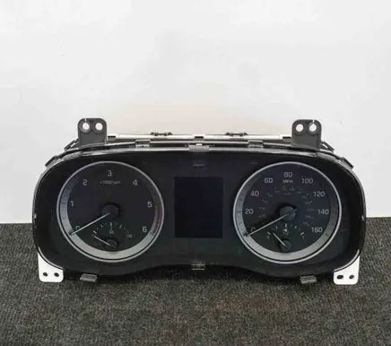 Hyundai Tucson TL Speedometer (instrument cluster) 94001D7630