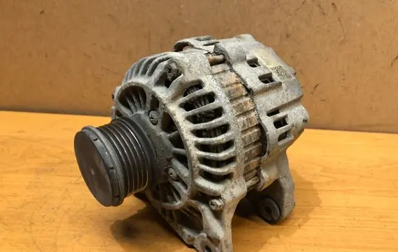 Renault Kangoo I Generator/alternator 29212741 8EL7379