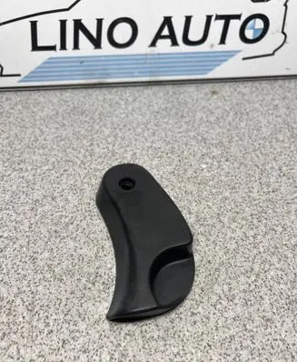 Engine bonnet (hood) release handle
