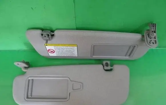 Sun visor clip/hook/bracket