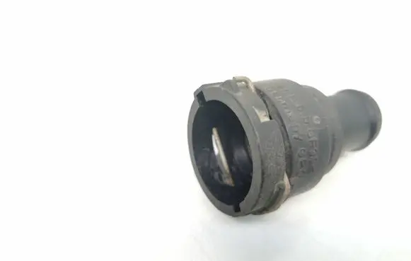Volkswagen Golf VII Engine coolant pipe/hose 3B0122291B