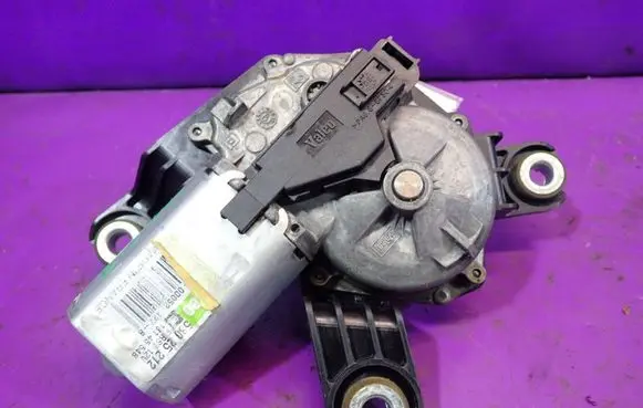 Opel Zafira B Rear window wiper motor 13145548