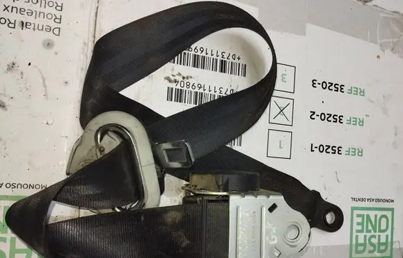 Seat Alhambra (Mk1) Rear seatbelt 1j0857731