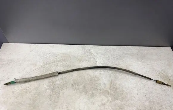 Handbrake/parking brake wiring cable