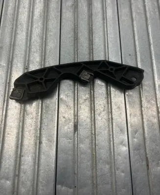 BMW i3 Front bumper mounting bracket 7385646