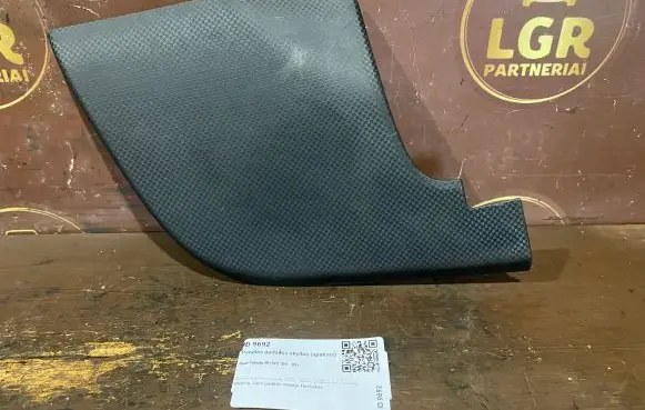 Seat Toledo III (5P) Dashboard lower bottom trim panel 5P1857947C