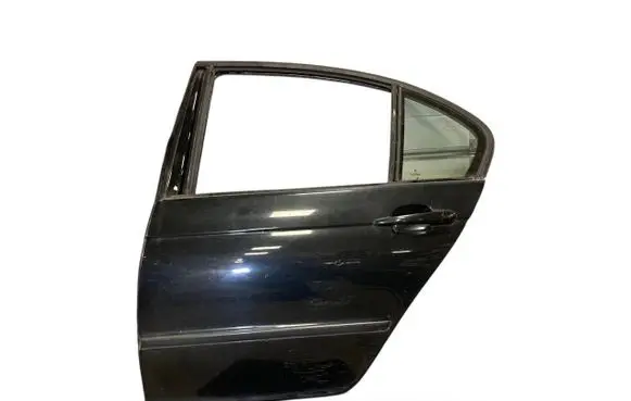 BMW 3 E46 Rear door 43R000981 6913084 8375411
