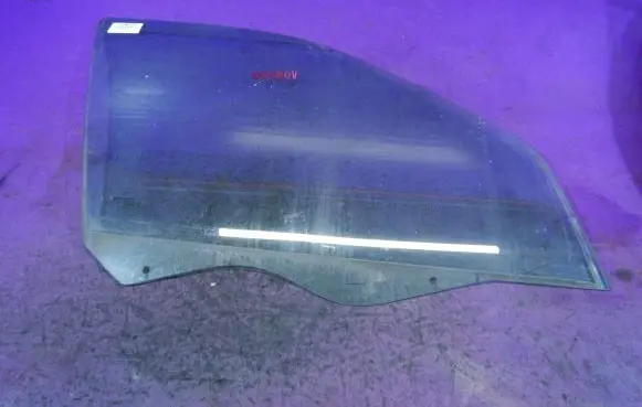 Citroen Xsara Picasso Front door window glass four-door