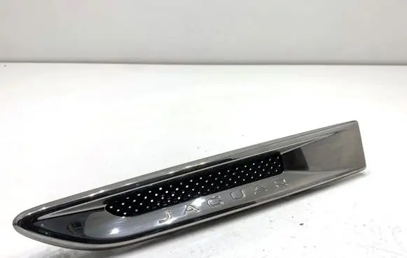 Jaguar XF Fender GX6M280B11AD
