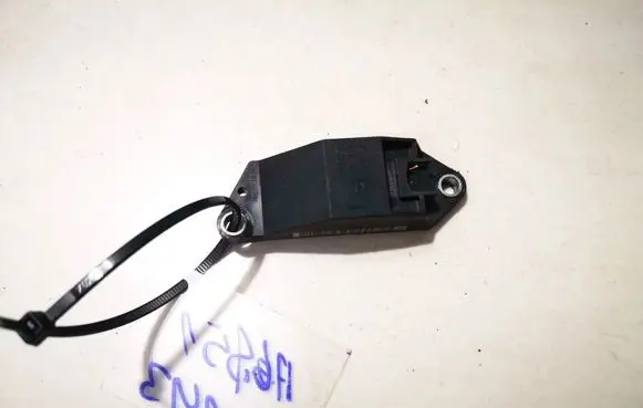 Mercedes-Benz E W211 Airbag deployment crash/impact sensor a0018209326
