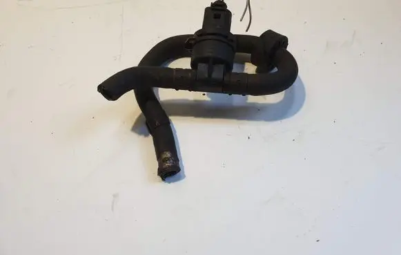 Volkswagen Touran I Fuel cut-off switch 038906081B