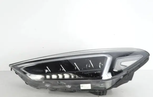 Hyundai Tucson TL Headlight/headlamp 92101D7700 171020180905 L00DD700028325