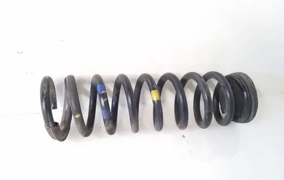 Hyundai i40 Rear coil spring