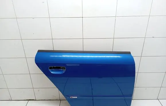 Audi A4 S4 B7 8E 8H Rear door