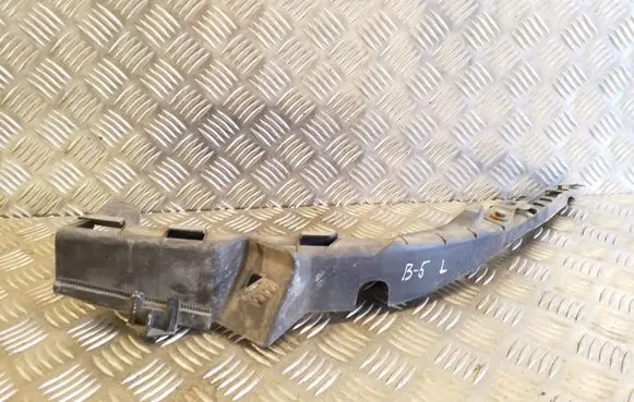 Volkswagen PASSAT B5 Front bumper mounting bracket 3BO807049B