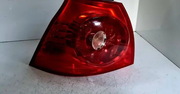 Volkswagen Golf V Rear/tail lights 1K6945095E 00751633 028490102A