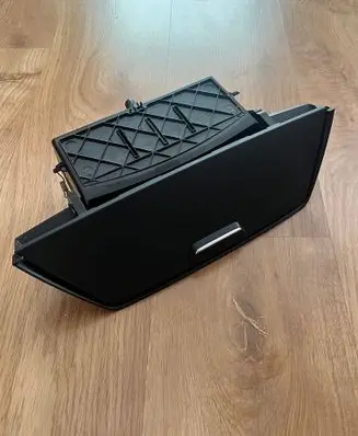 BMW X1 E84 Glove box 2991263 51452991263