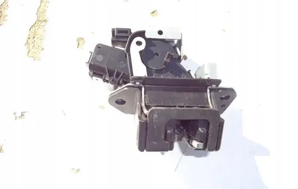 Mazda 2 Tailgate/trunk/boot lock/catch/latch