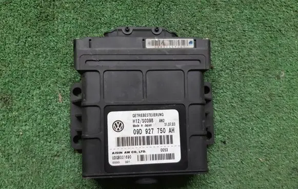 Volkswagen Touareg I Gearbox control unit/module 09D927750AH