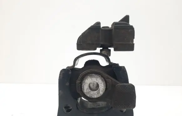 Toyota Prius+ (ZVW40) Engine mount bracket