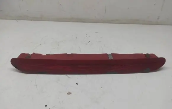 Volkswagen PASSAT B6 Third/center stoplight 1K6945097A