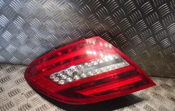 Mercedes-Benz C W204 Rear/tail lights 2048205464 A2048205464