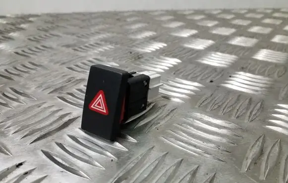 Volkswagen Golf VI Hazard warning light relay 5K0953609A