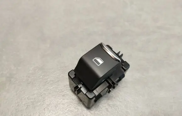 Volkswagen Amarok II Quarter vent window switch N1XT14529BAW